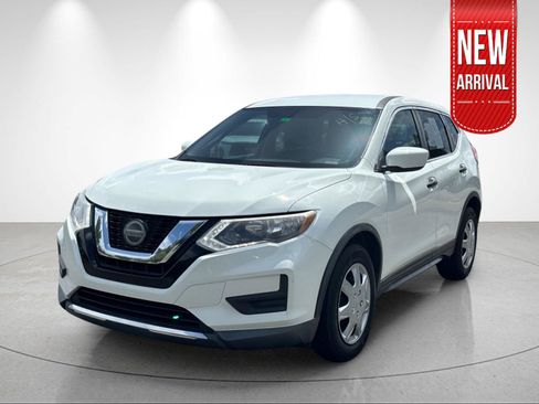 Used 2018 Nissan Rogue S FWD image 1