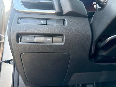 Used 2022 Nissan Rogue Platinum w/ Head-Up Display Package AWD/4WD image 15