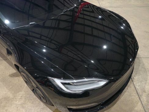 Used 2022 Tesla Model S Plaid image 18