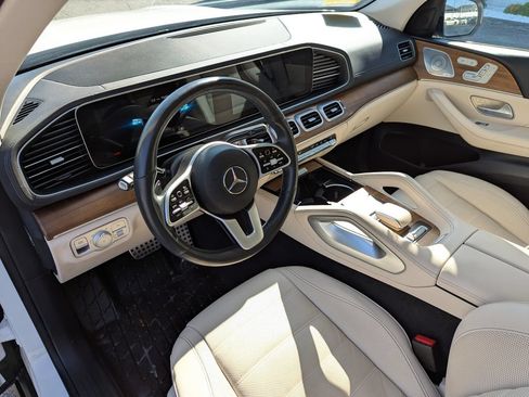 Used 2022 Mercedes-Benz GLS 450 4MATIC image 14