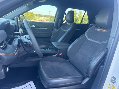 Used 2026 Ford Explorer Tremor w/ Tremor Convenience Package AWD/4WD image 9