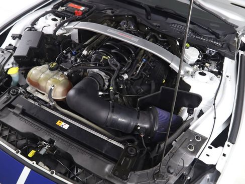 Used 2018 Ford Mustang Shelby GT350 w/ Convenience Package image 26