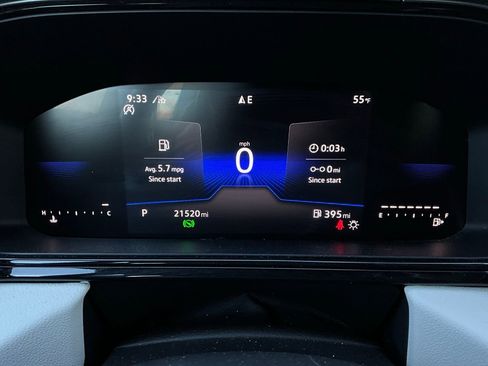 Used 2025 Volkswagen Taos S image 36