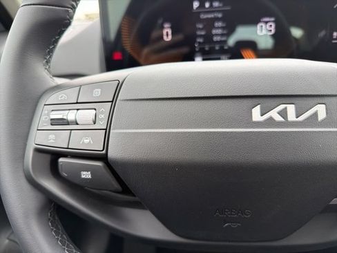 New 2026 Kia K4 EX FWD image 22