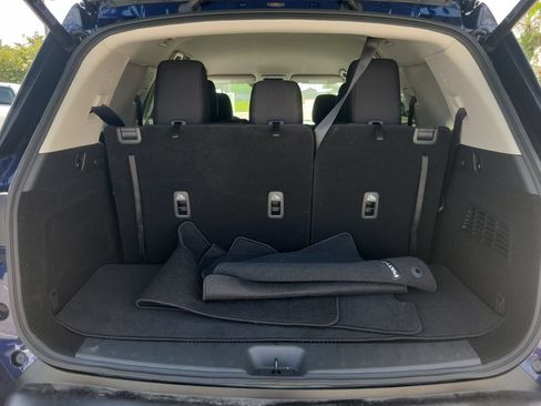 Certified 2026 Nissan Pathfinder SV AWD/4WD image 8