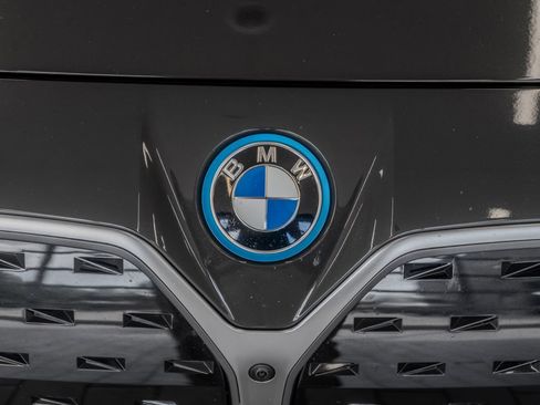Used 2023 BMW i4 eDrive35 RWD image 5