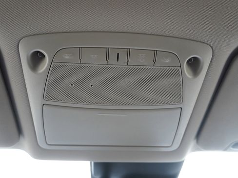 Used 2020 Nissan Rogue SV image 38