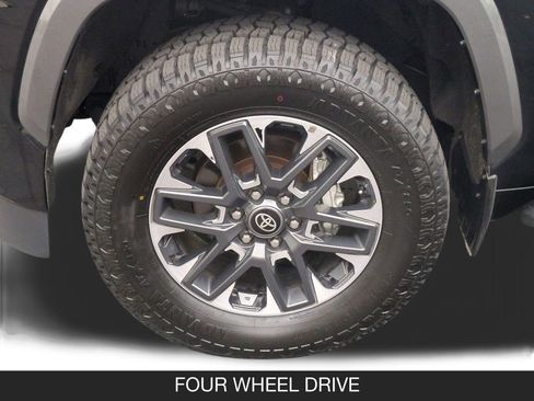 Used 2026 Toyota Sequoia Limited AWD/4WD image 11