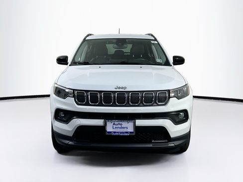 Used 2022 Jeep Compass Latitude AWD/4WD image 2