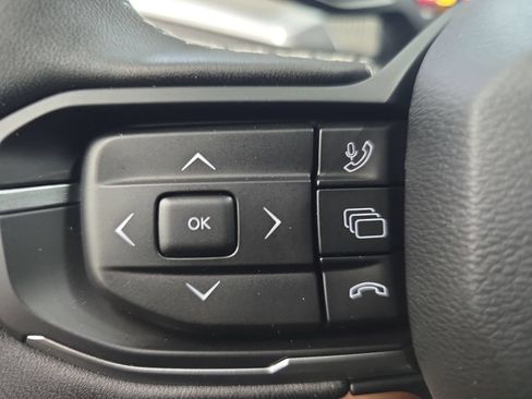 New 2026 Jeep Cherokee Limited AWD/4WD image 17
