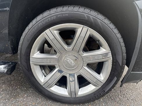 Used 2019 Cadillac Escalade Premium Luxury image 9