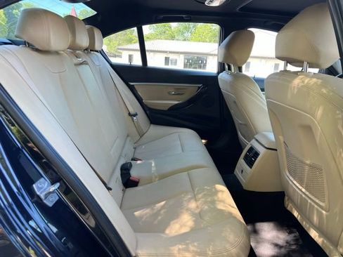 Used 2017 BMW 330i xDrive Sedan AWD/4WD image 20