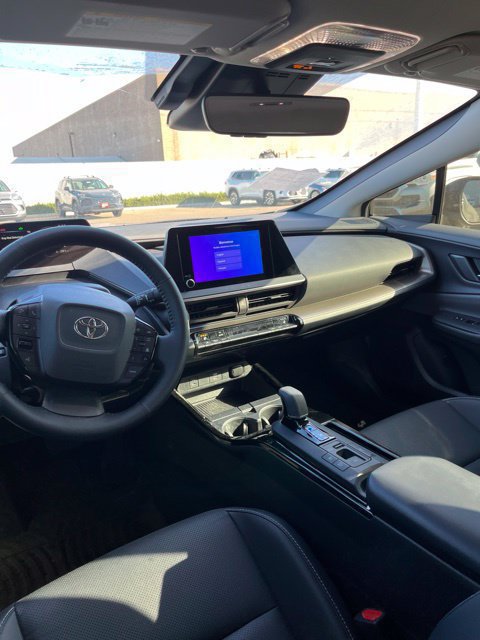 Used 2026 Toyota Prius XLE AWD/4WD image 10