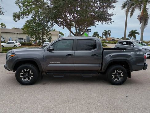 Used 2020 Toyota Tacoma TRD Off-Road w/ TRD Premium Off Road Package image 7