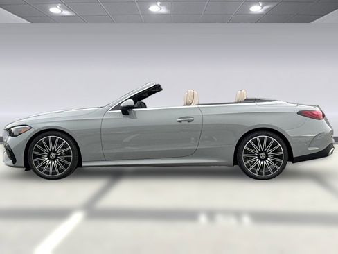 New 2026 Mercedes-Benz CLE 300 4MATIC Cabriolet image 2