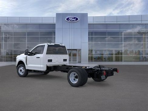 New 2026 Ford F350 XL w/ XL Chrome Package AWD/4WD image 5