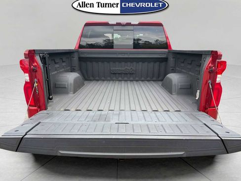 Used 2023 Chevrolet Silverado 1500 High Country w/ High Country Premium Package AWD/4WD image 7