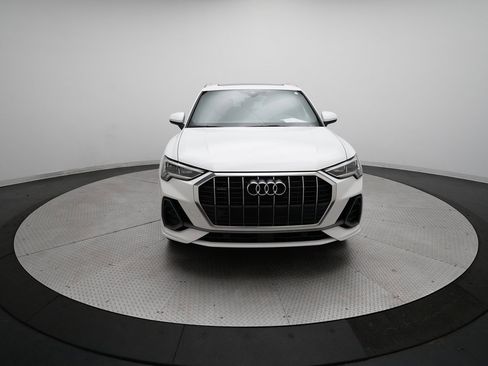 Used 2025 Audi Q3 2.0T Premium image 11