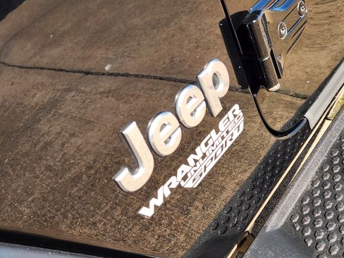 Used 2021 Jeep Wrangler Unlimited Sport AWD/4WD image 13