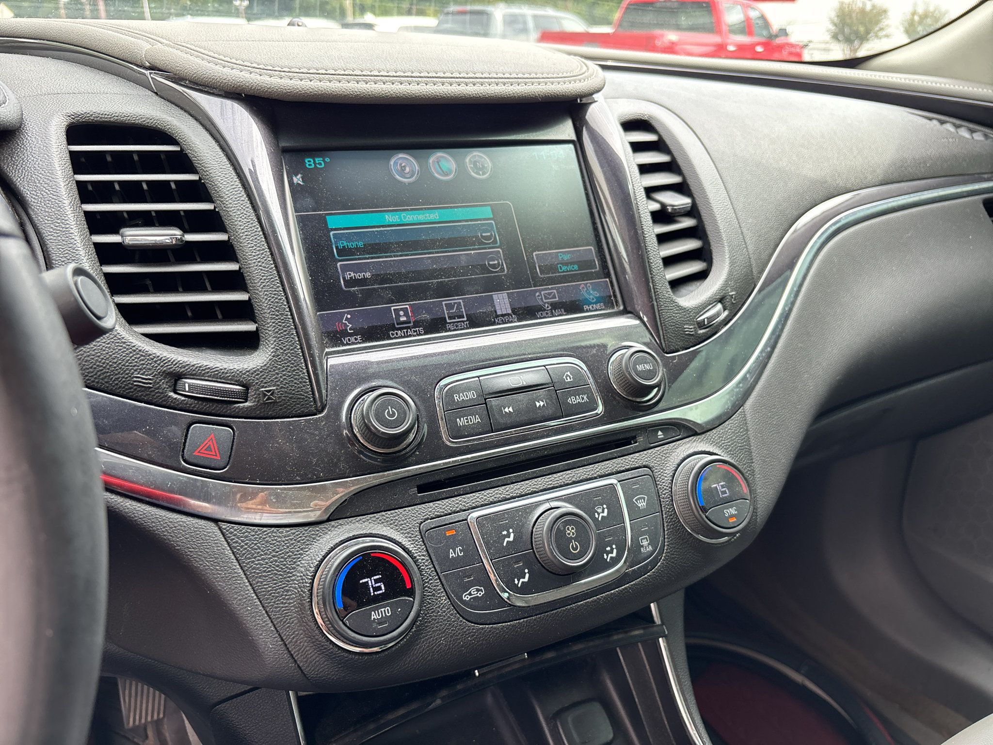 Used 2015 Chevrolet Impala LT w/ Convenience Package FWD image 21