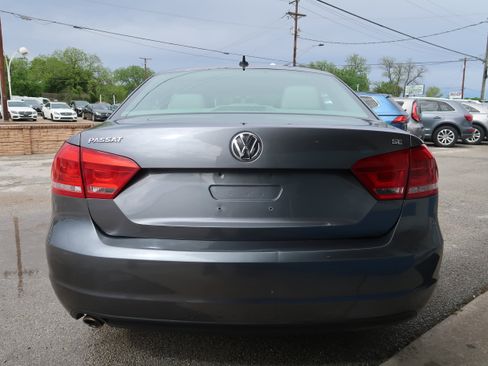 Used 2012 Volkswagen Passat 2.5 SE image 10