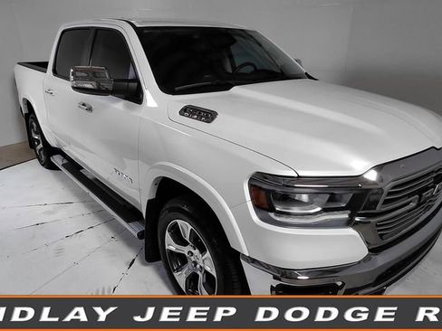 Used 2022 RAM 1500 Laramie AWD/4WD image 1