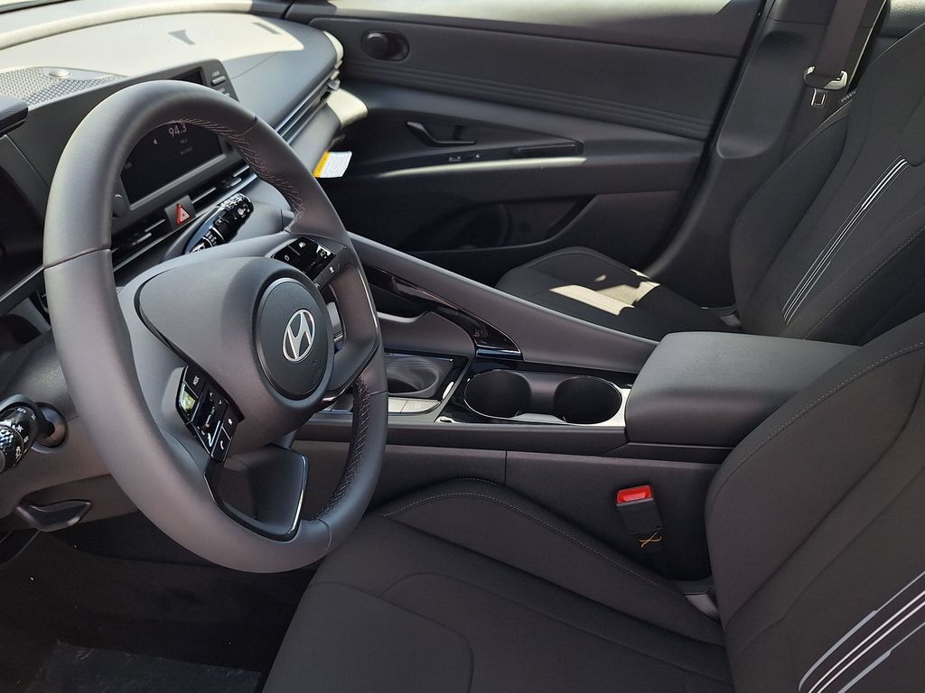 New 2026 Hyundai Elantra SEL Sport Premium FWD image 10