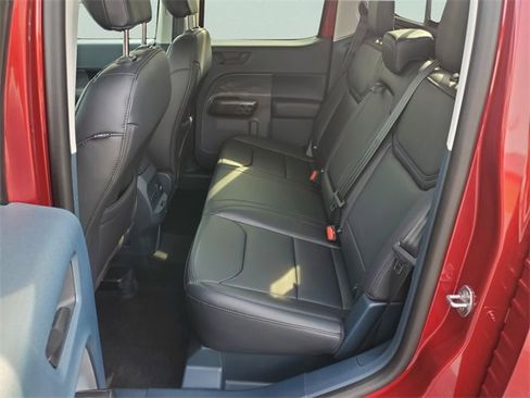 New 2025 Ford Maverick Lariat w/ Black Appearance Package image 36