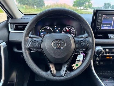 Used 2019 Toyota RAV4 LE w/ All Weather Liner Package AWD/4WD image 7
