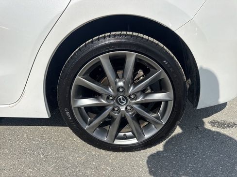 Used 2018 MAZDA MAZDA3 Touring image 27