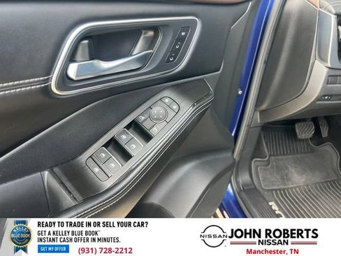 Used 2021 Nissan Rogue Platinum FWD image 14