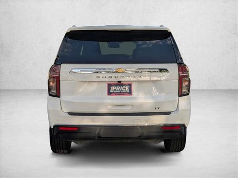 Used 2023 Chevrolet Suburban LT image 6