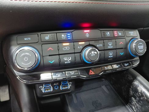 Used 2024 Dodge Durango R/T AWD/4WD image 37