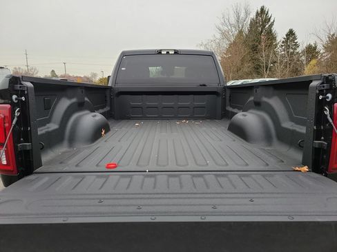 New 2026 RAM 2500 Big Horn AWD/4WD image 9
