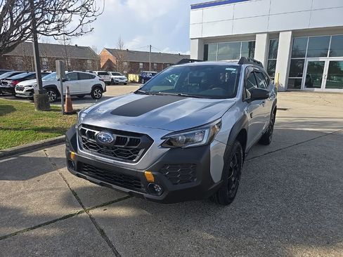 Used 2024 Subaru Outback Wilderness image 11