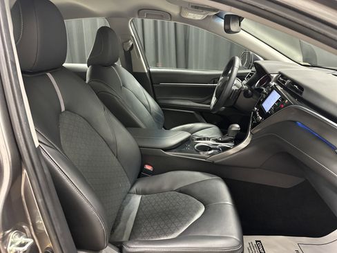 Used 2018 Toyota Camry XSE w/ Protection Package (Q2) FWD image 34