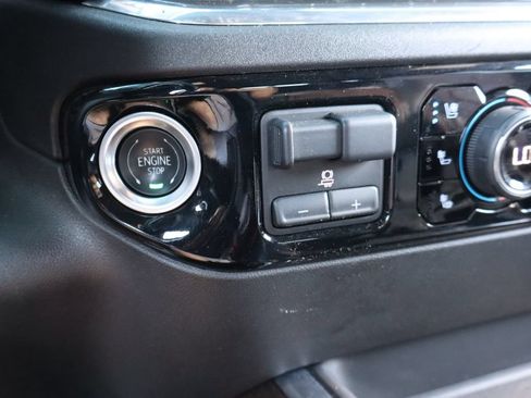 Used 2025 Chevrolet Silverado 2500 High Country w/ Technology Package AWD/4WD image 11
