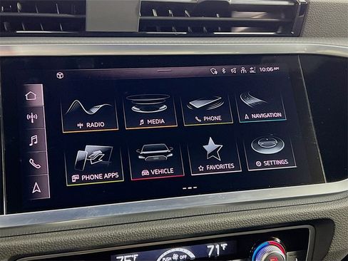 Used 2022 Audi Q3 2.0T Premium Plus image 15