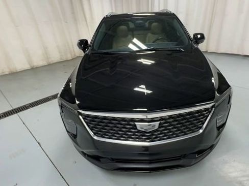 Certified 2024 Cadillac XT4 Premium Luxury w/ Cold Weather Package image 3