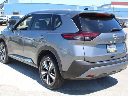 Used 2022 Nissan Rogue SL FWD image 6