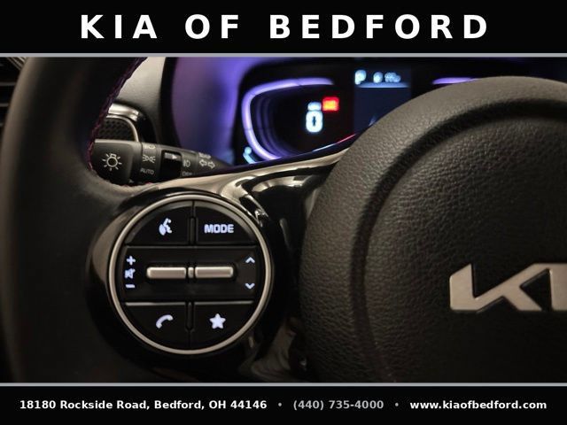 Certified 2024 Kia Soul GT-Line w/ Option Group 020 FWD image 18