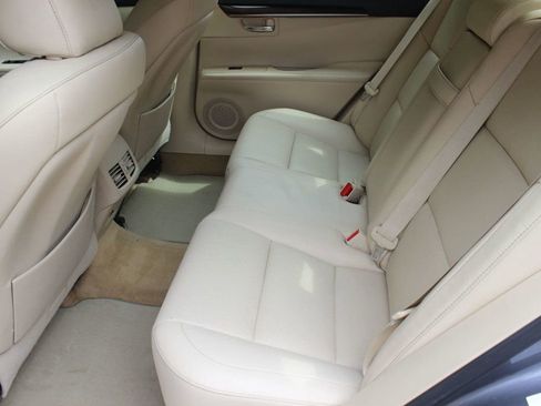 Used 2015 Lexus ES 350 w/ Luxury Package FWD image 28