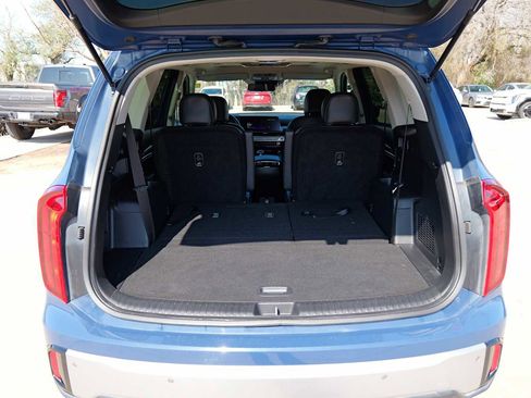 Used 2023 Kia Telluride S w/ S Sunroof Package image 29