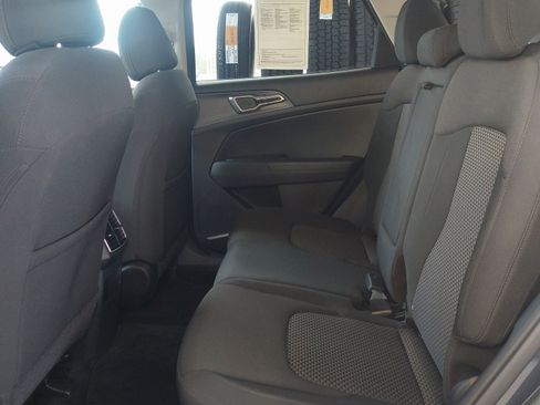 Used 2024 Kia Sportage LX image 21