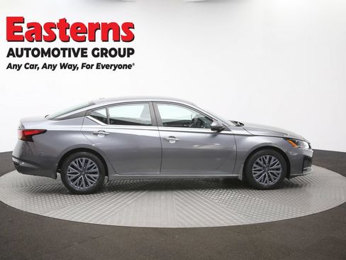Used 2023 Nissan Altima 2.5 SV FWD image 44