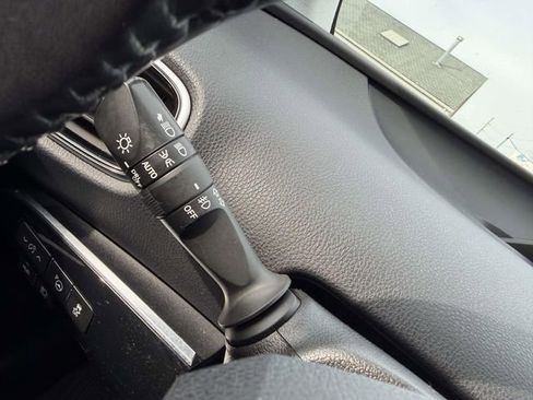 Used 2018 Toyota Prius Prime Advanced image 29