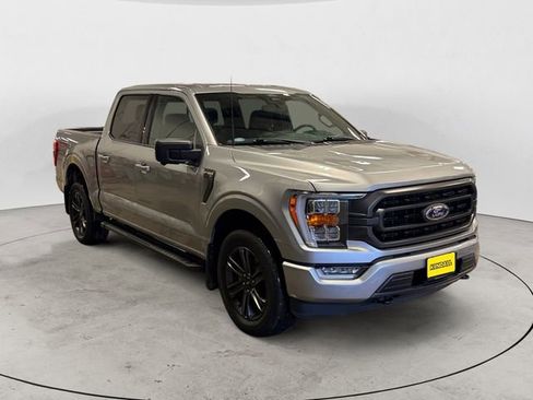 Certified 2022 Ford F150 XLT w/ Equipment Group 302A High image 7