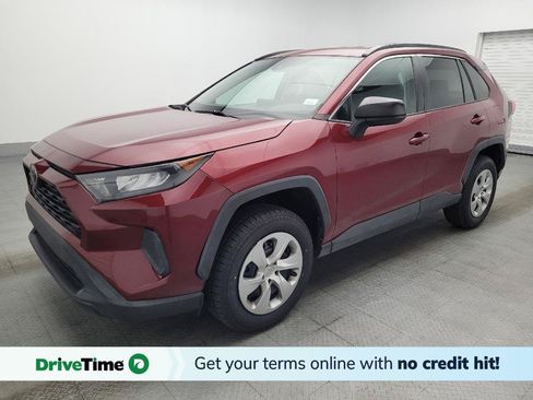 Used 2021 Toyota RAV4 LE FWD image 1