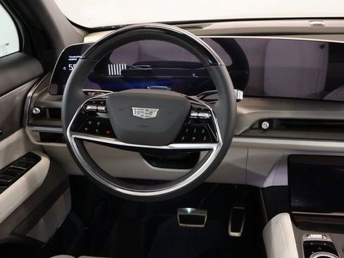 New 2026 Cadillac Vistiq Sport image 12