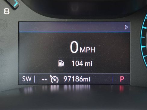 Used 2020 Chevrolet Colorado LT RWD image 32